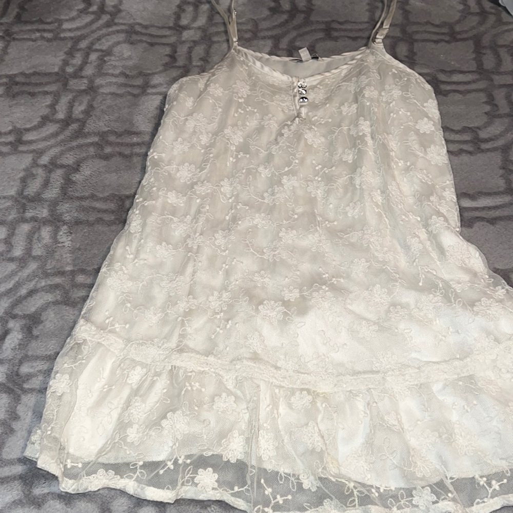 Heritage 1981 white lace cami with crystal buttons size M!